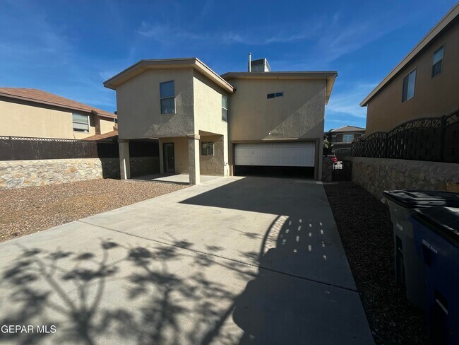 Building Photo - 4029 Hueco Land Ln