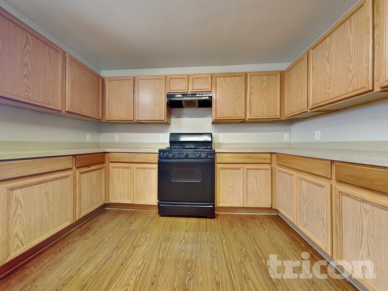 Building Photo - 2942 Yearling Colt Ct