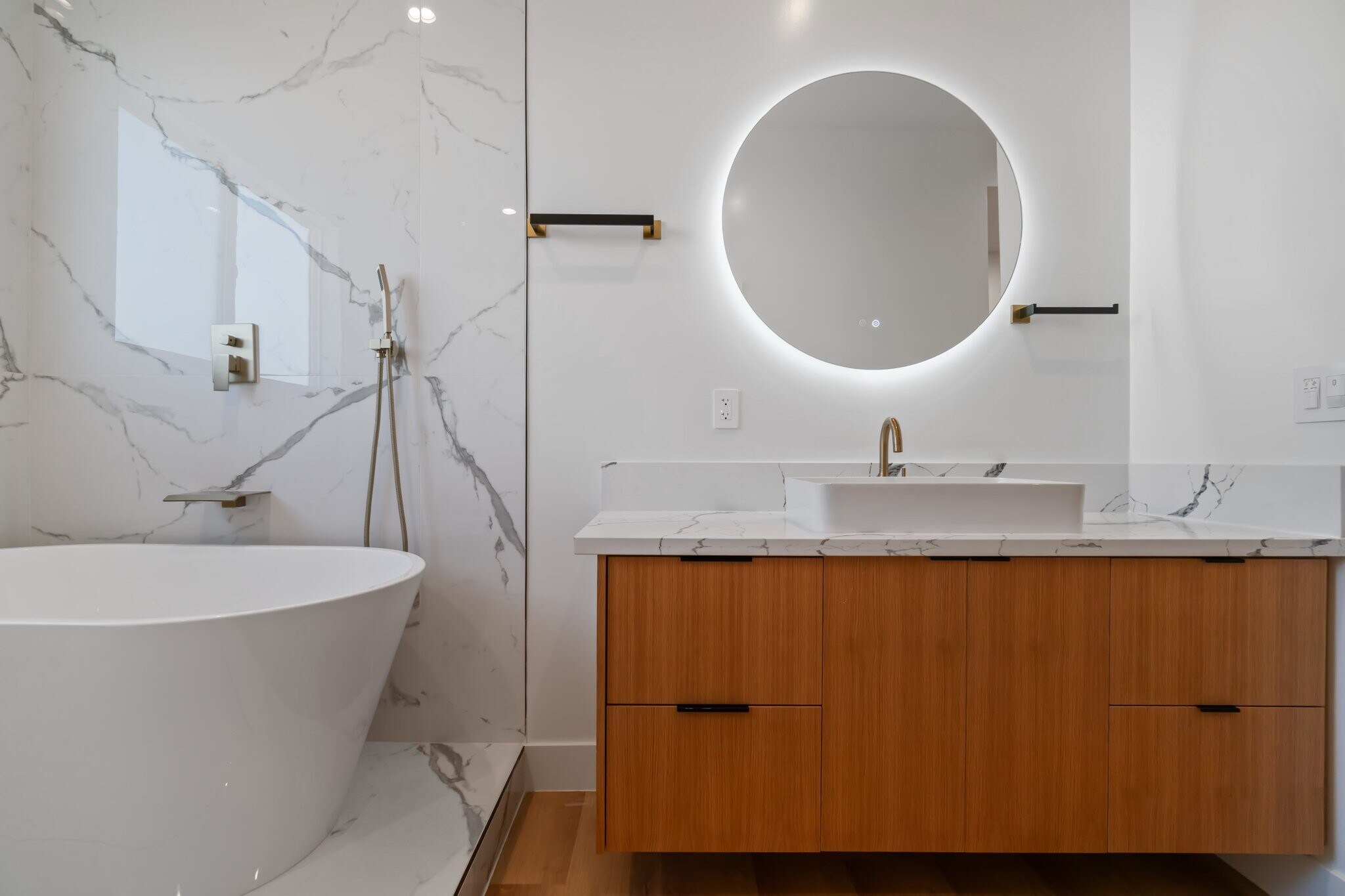 Building Photo - 3917 Inglewood Blvd