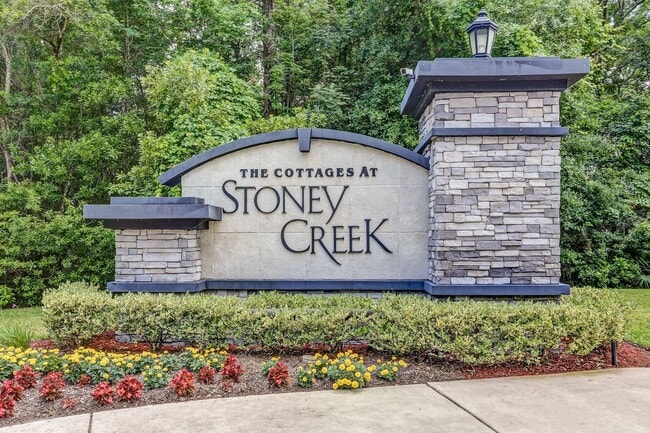 Building Photo - Fully Renovated 3BR/2.5BA Condo with Garag...