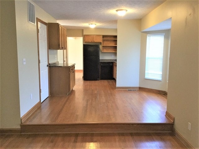 Building Photo - 94 Fleming Dr