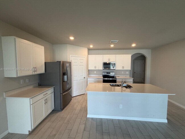 Building Photo - 304 El Dorado Blvd S