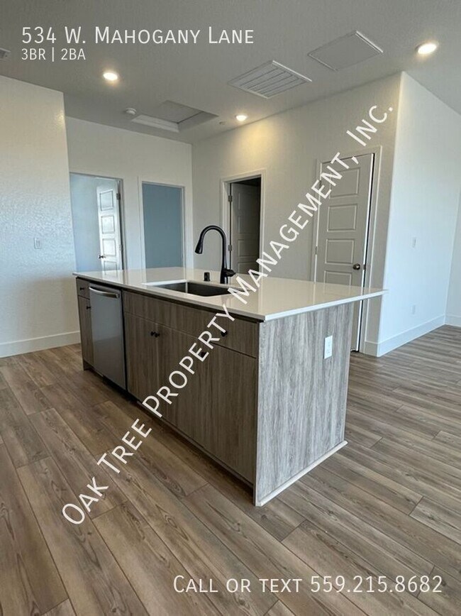 Building Photo - 534 W Mahogany Ln