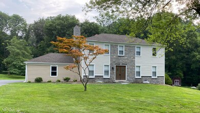 Building Photo - 440 Cricket Ln