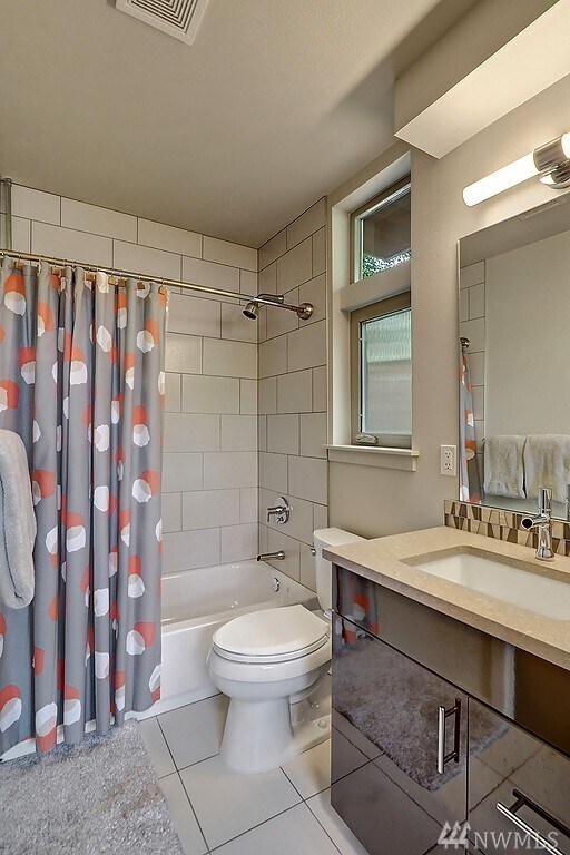 Building Photo - 2611 NW 65th St