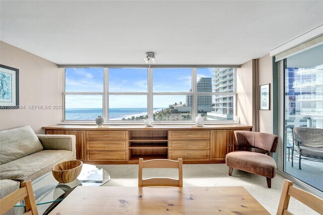 Building Photo - 209 N Fort Lauderdale Beach Blvd