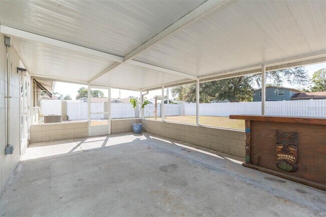 Building Photo - 6710 Mornay Cir