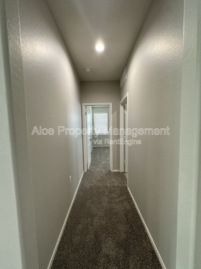 Building Photo - 3066 N Lainey Ln
