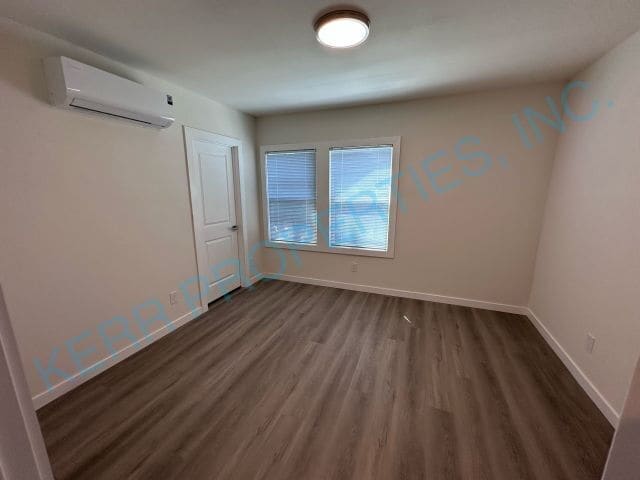 Building Photo - Charming 2-Bed, 2-Bath Duplex Retreat in V...
