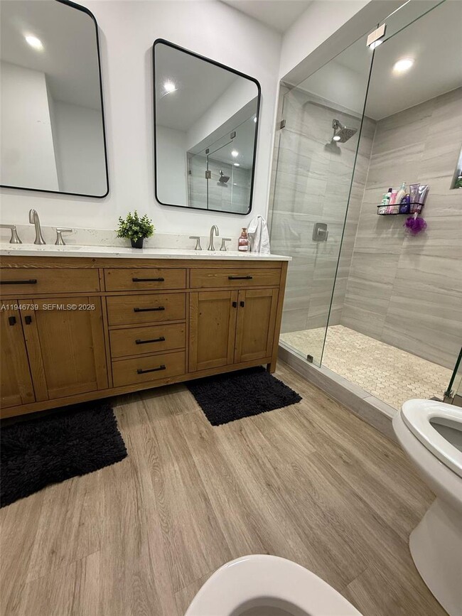 Building Photo - 1040 NW 127th Pl