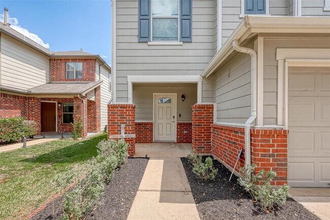 Building Photo - 18110 Shallow Leaf Ln