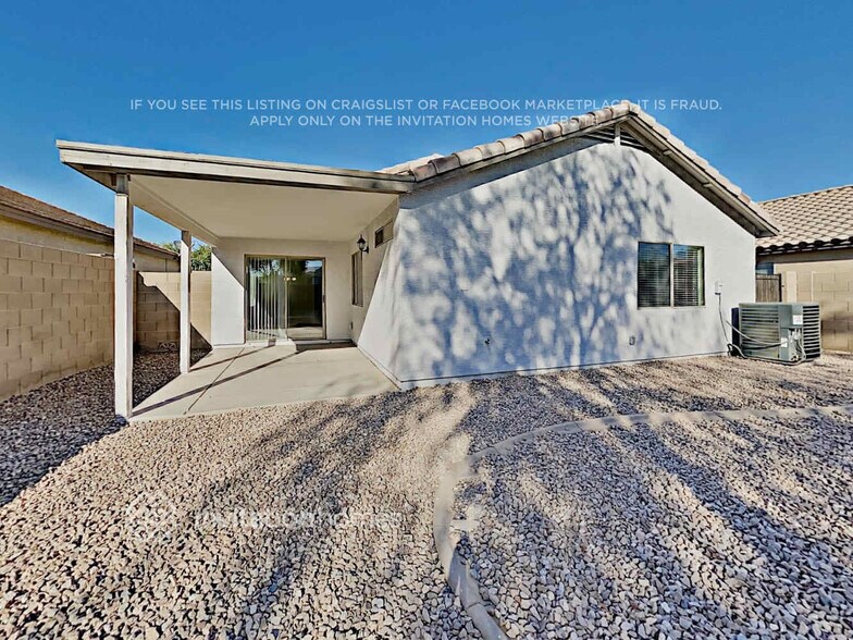 Building Photo - 14632 N 148th Ave