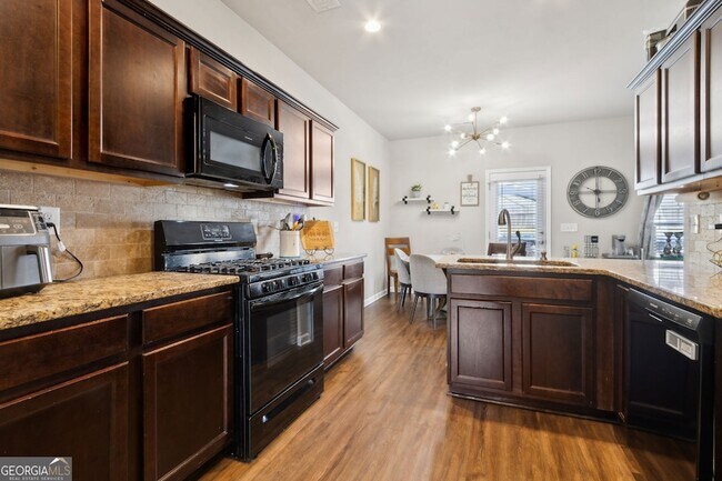 Building Photo - 151 Humphry Ct