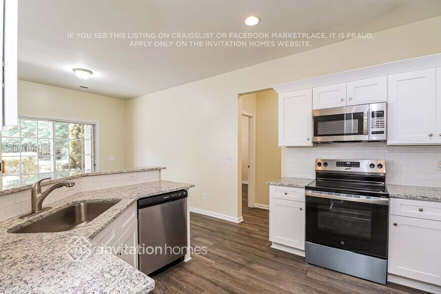 Building Photo - 4701 Sandtyn Dr