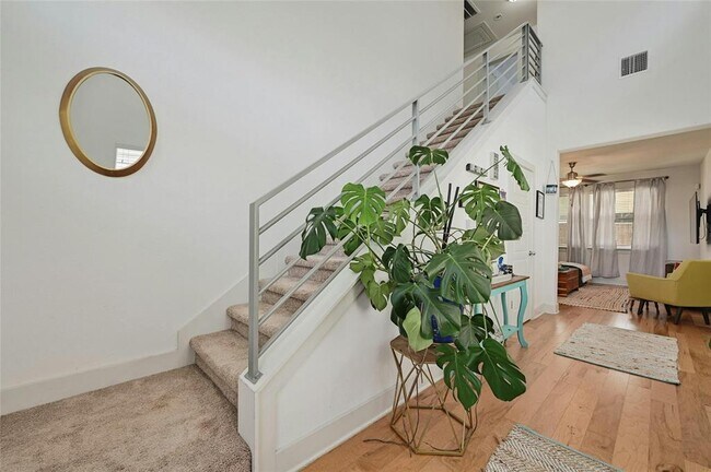 Building Photo - 2200 Capulet St
