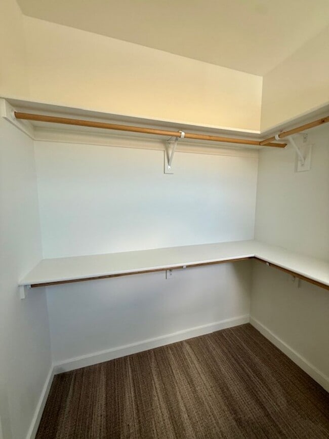 Building Photo - Single Family HOME with 3 Bedrooms 2 1/2 Bathrooms - Where Mountains meet you at upscale living!