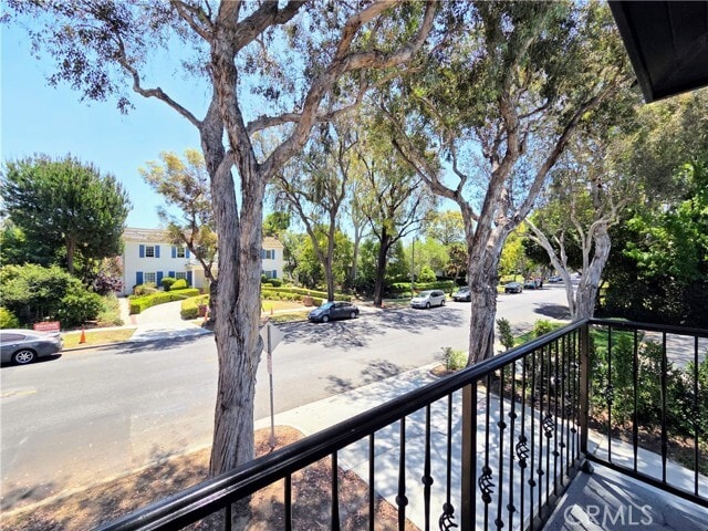 Building Photo - 4165 Country Club Dr