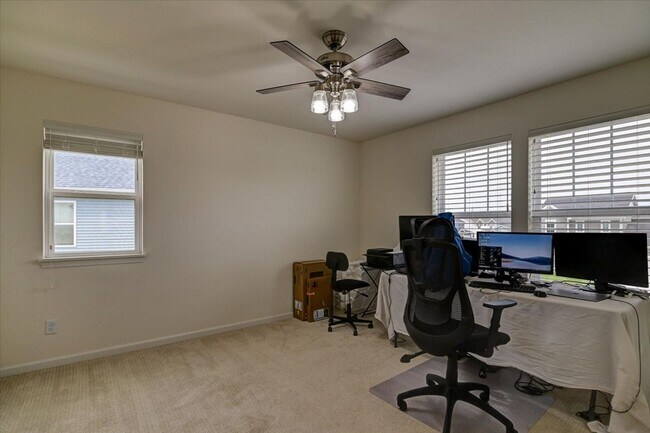 Building Photo - 2583 Dogwood Ln