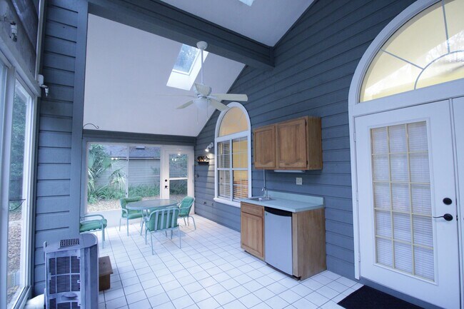 Building Photo - 12338 NW 9th Ln