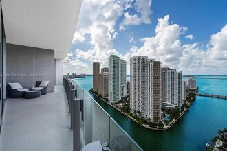 Building Photo - 300 Biscayne Blvd Way