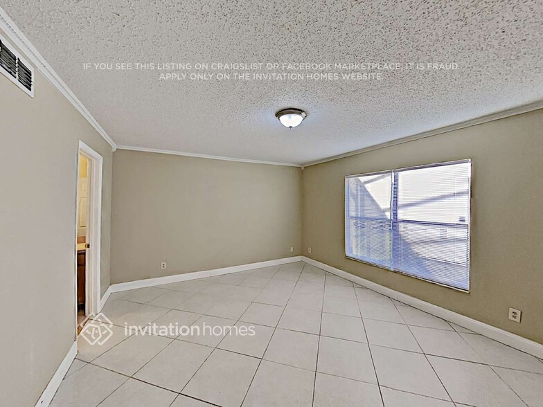 Building Photo - 3907 Kiawa Dr