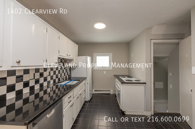 Building Photo - 1402 Clearview Rd