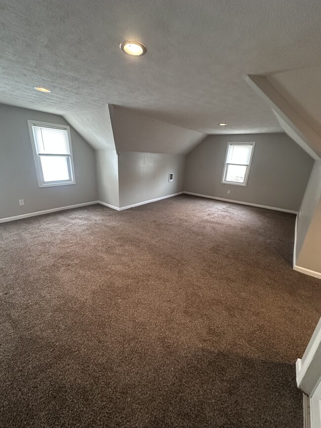 Building Photo - 1240 Avondale Rd