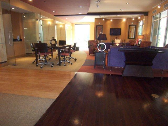 ClubHouse - 390 17th St NW