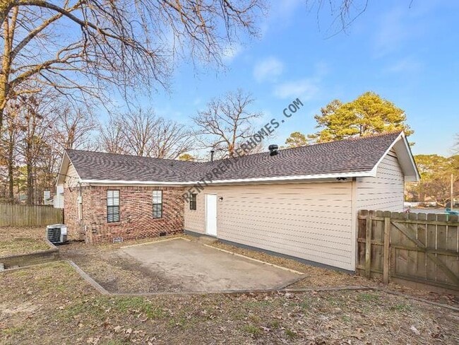 Building Photo - 602 Timber Hill Dr