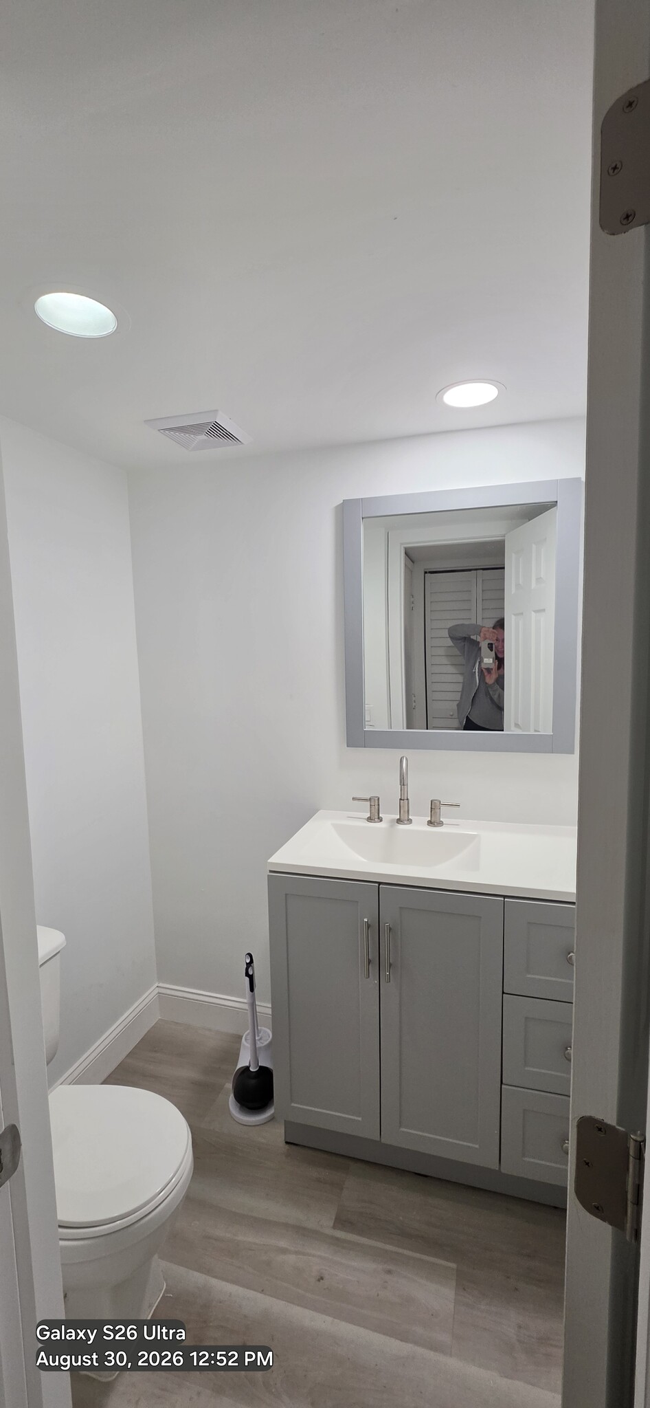 GuestBath - 10500 SW 108th Ave