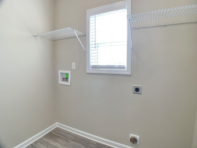 Building Photo - 432 Ayden Ln