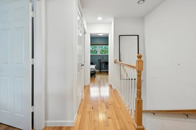 Building Photo - 1340 W St NE