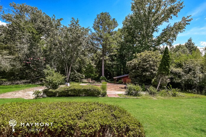 Building Photo - 4806 Castlewood Dr SW