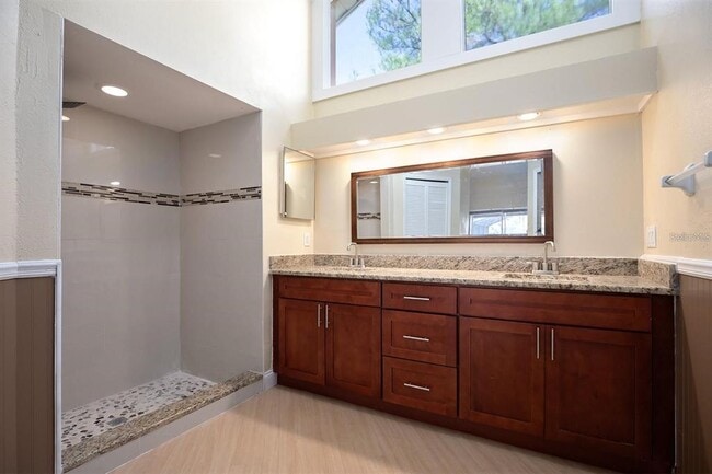 Building Photo - 5957 Groveline Dr