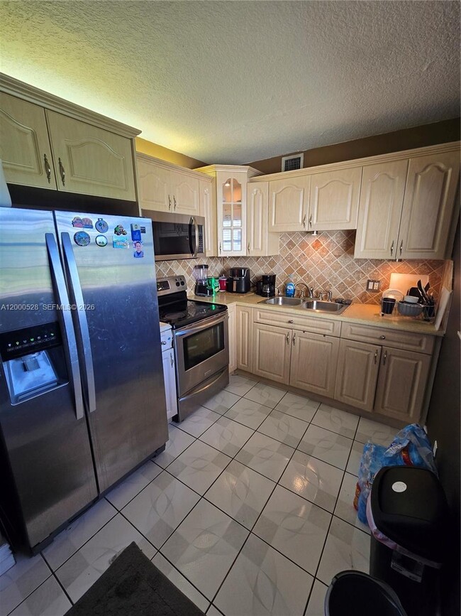 Building Photo - 13500 SW 1st St