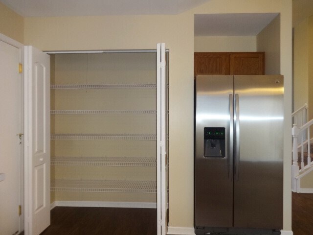 Building Photo - 816 Shorewood Dr