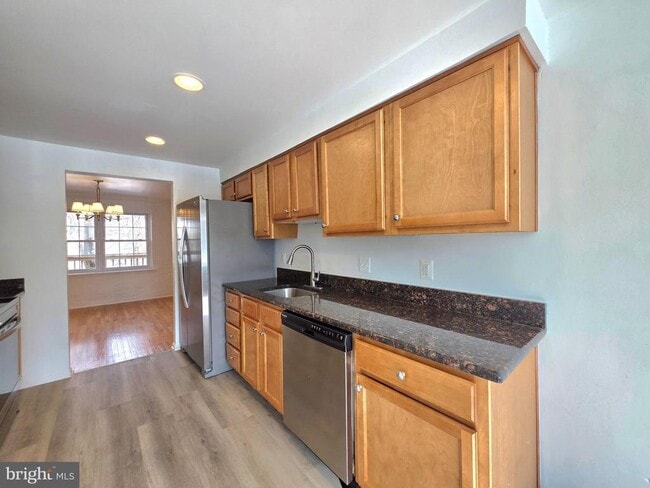 Building Photo - 2520 Doverhill Ct