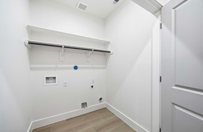 Building Photo - 5313 Bacher St