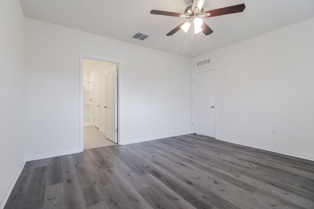 Building Photo - 3914 Angola Ln