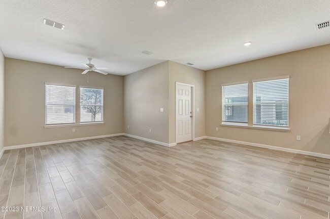 Building Photo - 1325 Salt Ridge Ave