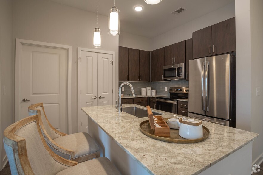 Building Photo - Overture West Ashley 55+ Active Adult Apartment Homes