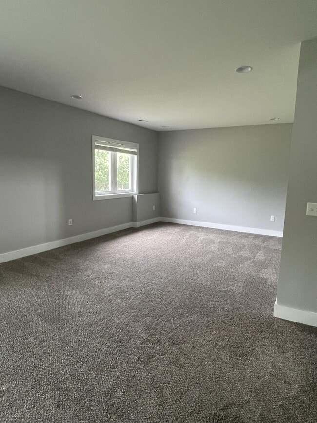 Building Photo - 2685 Millstone Dr