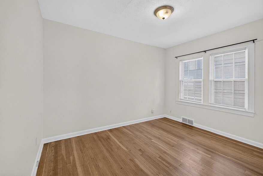 Building Photo - 3561 Lynnfield Rd