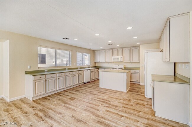 Building Photo - 1705 Autumn Sage Ave