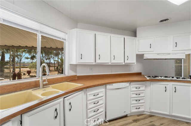 Building Photo - 30025 Gardner Ln