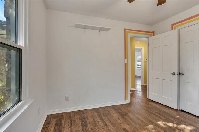 Building Photo - 4332 SE 22nd St