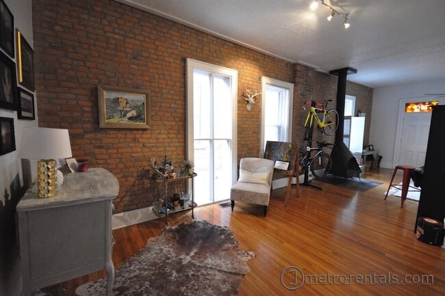 Building Photo - 738-740 Mohawk