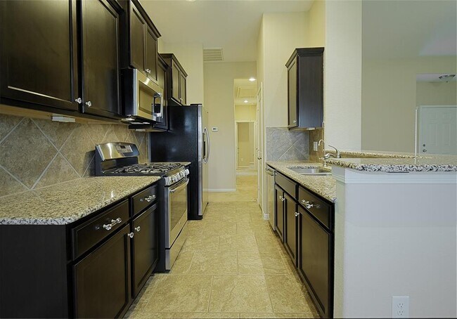 Building Photo - 21506 Cotton Valley Ln