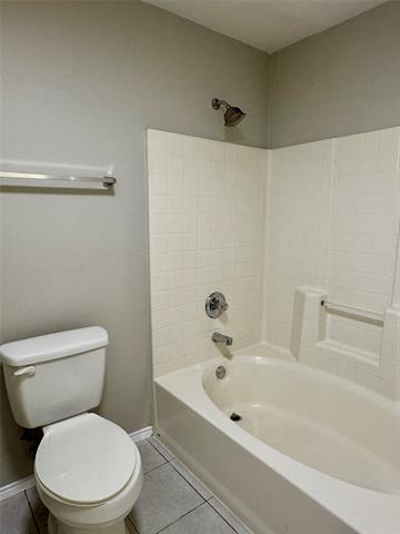 Building Photo - 225 Amherst Dr