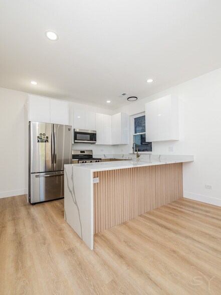 Building Photo - 2949 W 25th Pl